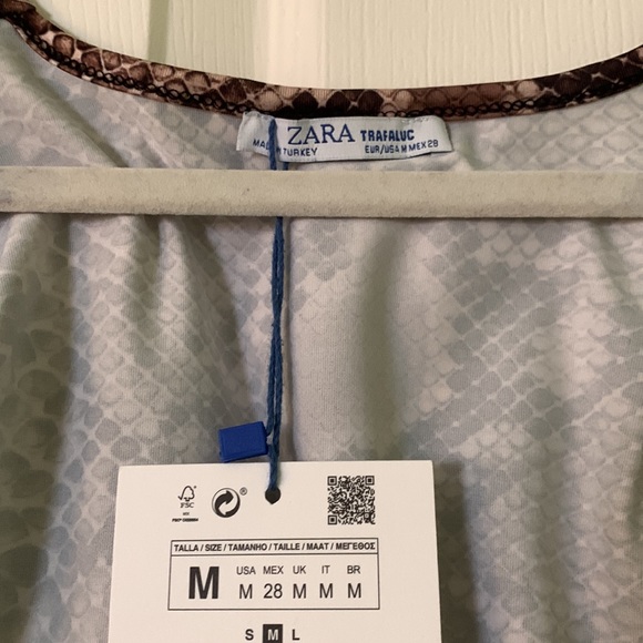 Zara VNeck Bodysuit - Picture 4 of 4